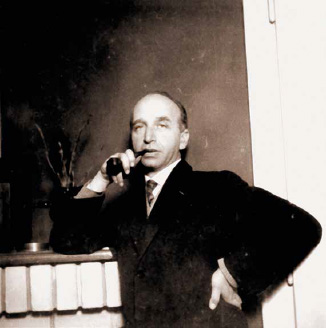 František Langer v bytě ve Slezské ulici v roce 1922
